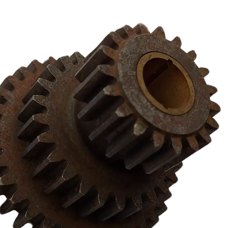 Pignon triple denture pour boîte Peugeot 350cm³, P112. - 2