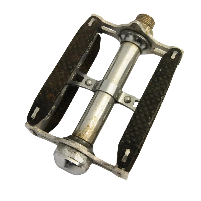 Pédale de marque Lyotard pour vélo ancien - 7