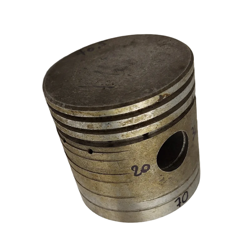 Piston Peugeot P111 - 2